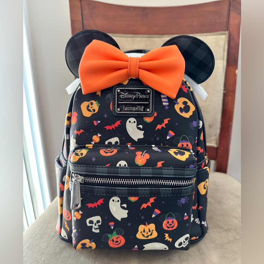 NWT Limited Edition Loungefly Disney Halloween Backpack